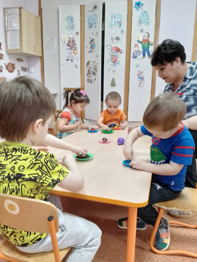 Лепка "Ёжик" Лепка "Ёжик".